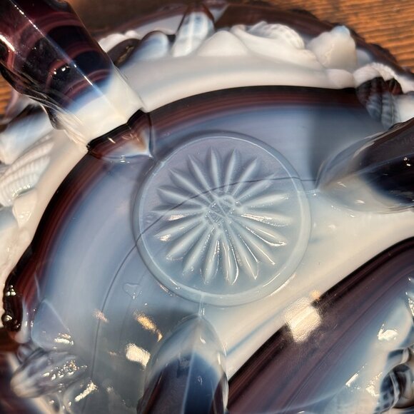 Vintage Westmoreland Argonaut Slag Glass Covered Trinket Dish Coastal Shell Dish - Picture 15 of 16